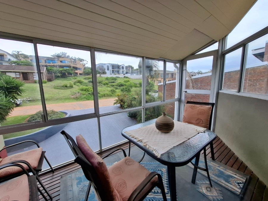 4 Bedroom Property for Sale in Wavecrest Eastern Cape